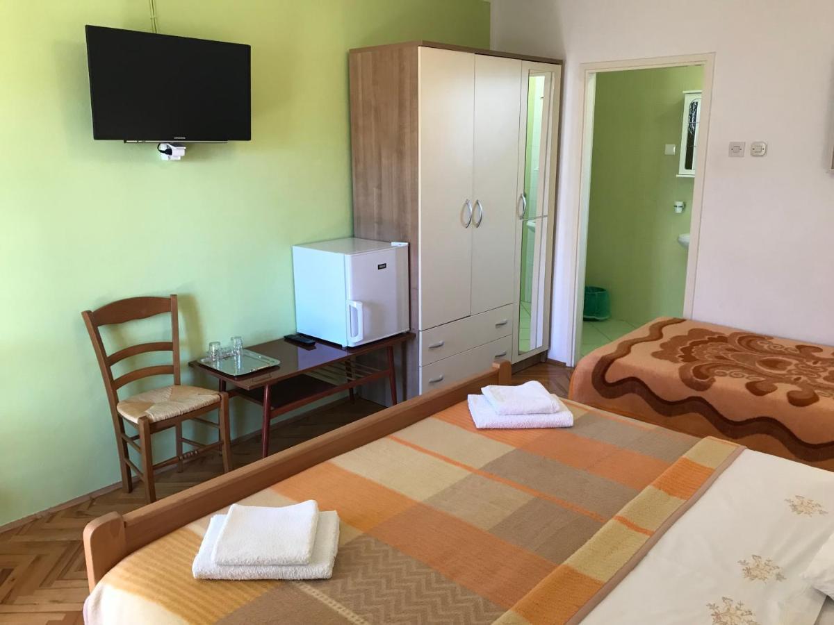 Summer Rooms Baska エクステリア 写真